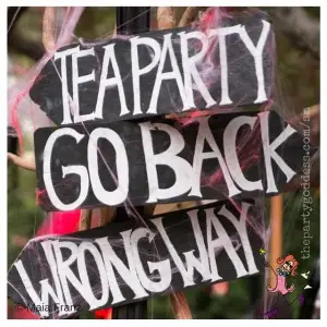 Alice In Wonderland Halloween image-signs