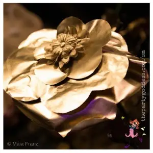 Alice In Wonderland Halloween image-gold flower