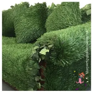 8 Spring Wedding Images-grass couch image