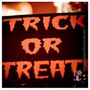 10 Thanksgiving & Fall Decor Ideas - Trick or Treat image