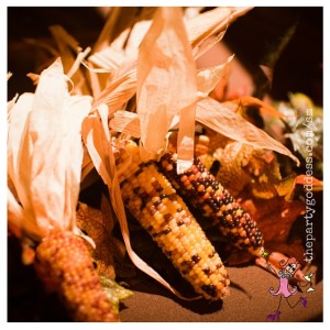 10 Thanksgiving & Fall Decor Ideas - corn image