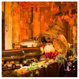 10 Thanksgiving & Fall Decor Ideas - cornucopia image