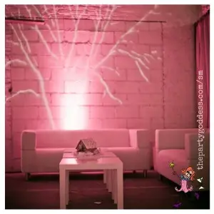 10 Winter Wonderland Holiday Party Ideas-gobo image