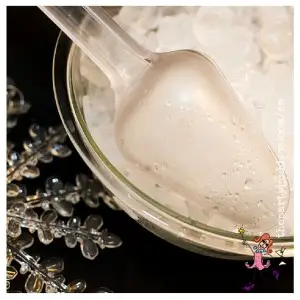 10 Festive Ideas From A Celebrity Holiday Party-ice/snowflake image