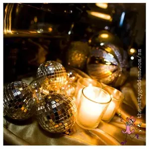 10 Festive Ideas From A Celebrity Holiday Party-gold decor image