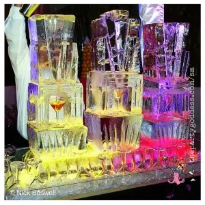 10 Best Appetizers & Drinks For A Holiday Party-ice sculpture image