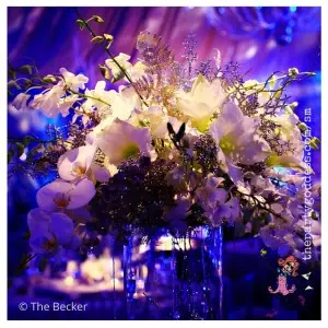10 Magical New Year's Eve Wedding Ideas-flowers image