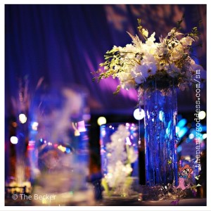 10 Magical New Year's Eve Wedding Ideas-flowers image