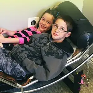 A Bird, A Hamburglar & A Happy Mother's Day! The Party Goddess, LA's best full service event planner, who makes any party ridiculously fabulous, connects random holidays plus a happy mother's day! Check it out at https://thepartygoddess.com/bird-hamburglar-happy-mothers-day @maiasphoto @foodiecrush #mothersday #cindodemayo - siblings image