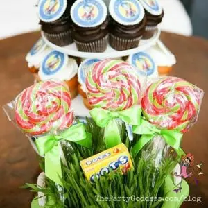 Guilty! 7 Reasons Why I'm Addicted To Sugar! I confess! Sugar is my obsession! The Party Goddess, LA's full service party planner who makes any event ridiculously fab, shares some favorite sweet treats! Check it out at https://thepartygoddess.com/guilty-7-reasons-im-addicted-sugar @maiasphoto @crazyforcrust @cchangphoto #addictedtosugar - candy image