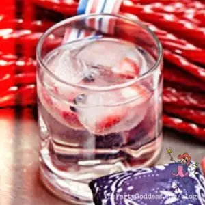 7 All-American Labor Day Party Ideas! Celebrate with red, white & blue! The Party Goddess, LA's full service event planner who can make any party ridiculously fabulous, shares Labor Day party ideas! check it out at https://thepartygoddess.com/7-american-labor-day-party-ideas @maiasphoto #labordayparty #laborday - decorative ice image
