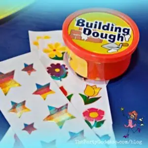 Get Ideas Now From This Kid's Party Planner! Planning a kid's party? The Party Goddess, LA's best kid's party planner who can make any party ridiculously fabulous, shares ideas and inspiration that the kids will love! Check it out at https://thepartygoddess.com/get-ideas-now-from-this-kids-party-planner #kidsbirthdayparty #kidspartyideas - crafts image