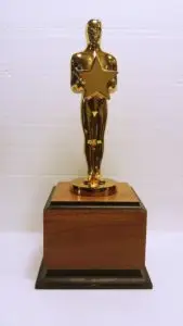 4 Oscar Party Ideas That Deserve A Nomination! Be the star of your own Academy Awards bash! The Party Goddess! LA's best full-service event planner shares four award-winning Oscar Party Ideas. Check it out at https://thepartygoddess.com/4-oscar-party-ideas-deserve-nomination #academyawards #oscars #partyplanner #eventplanner #eventprofs - oscar image