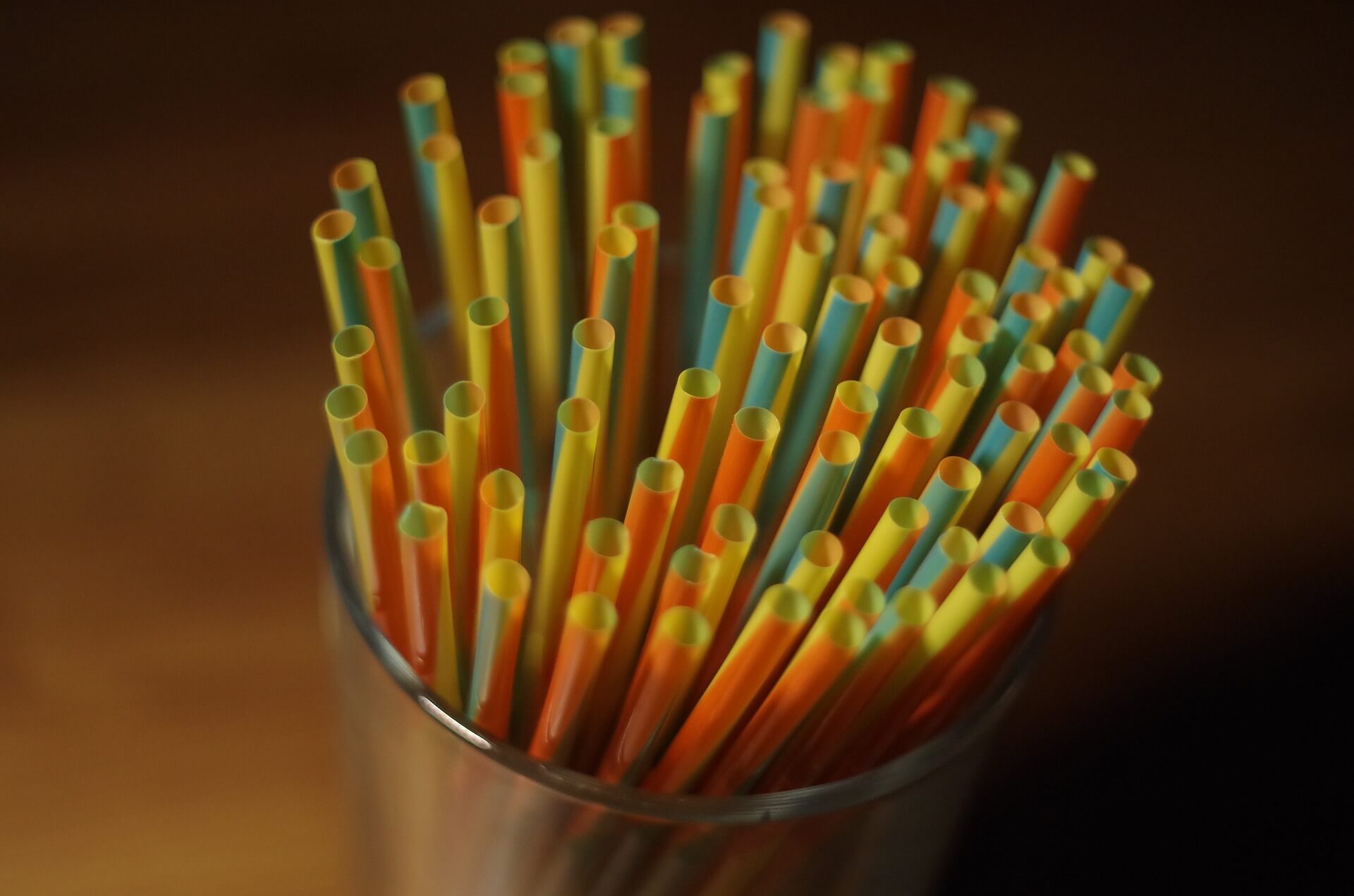 5 Fun MinuteToWinIt Games For Kids Parties image of straws The Party GoddessThe Party Goddess