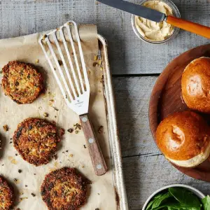 5 Sizzling Burger Alternatives For Summer!