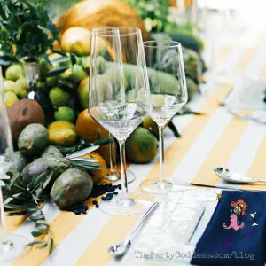 Centerpiece How-To: Farm To Thanksgiving Table! | The Party Goddess!
