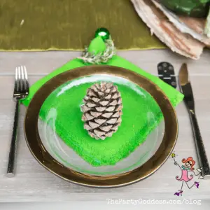 Favorite Things: Holiday Table Decorations! | The Party Goddess!
